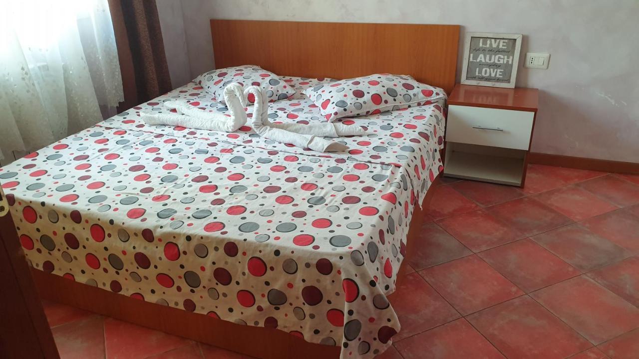 Dormi Oradea Apartment Bagian luar foto