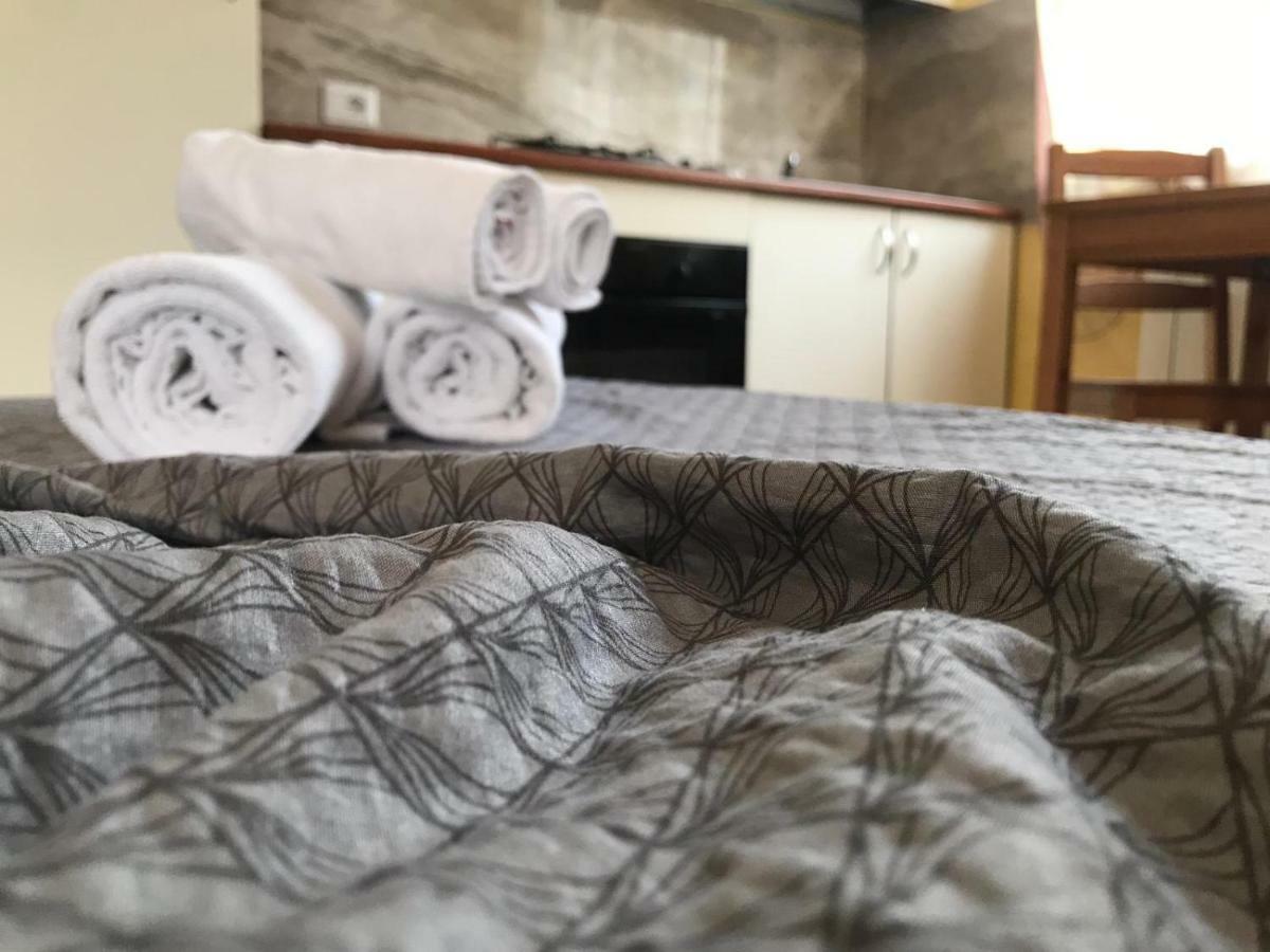 Dormi Oradea Apartment Bagian luar foto
